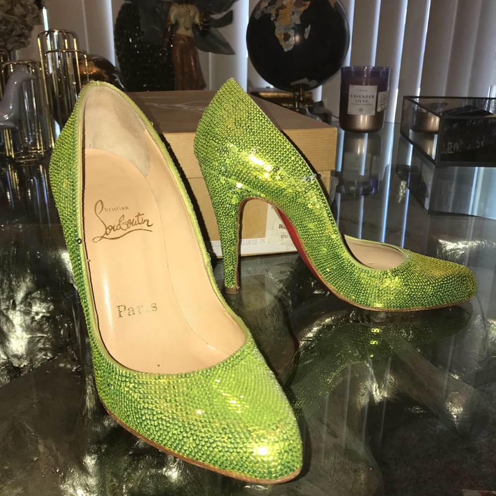 Christian louboutin shows size 37